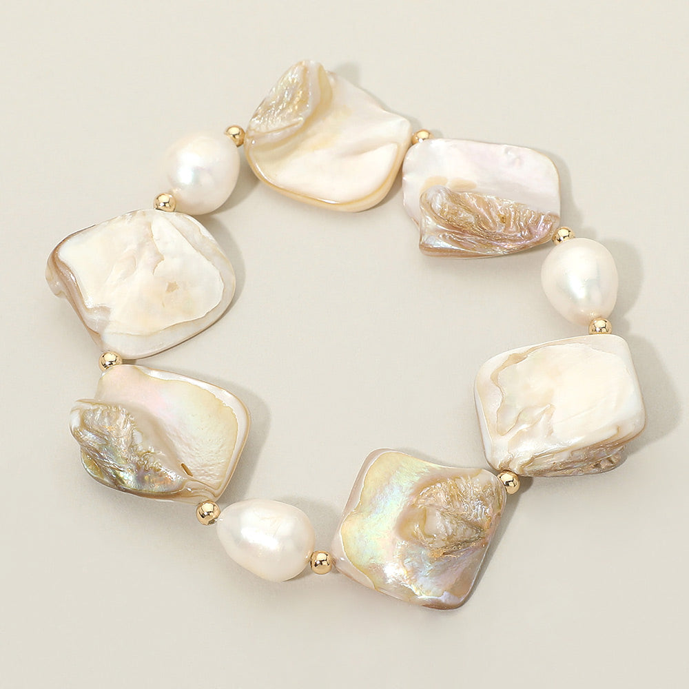 Madeline Love Gold, Neutral