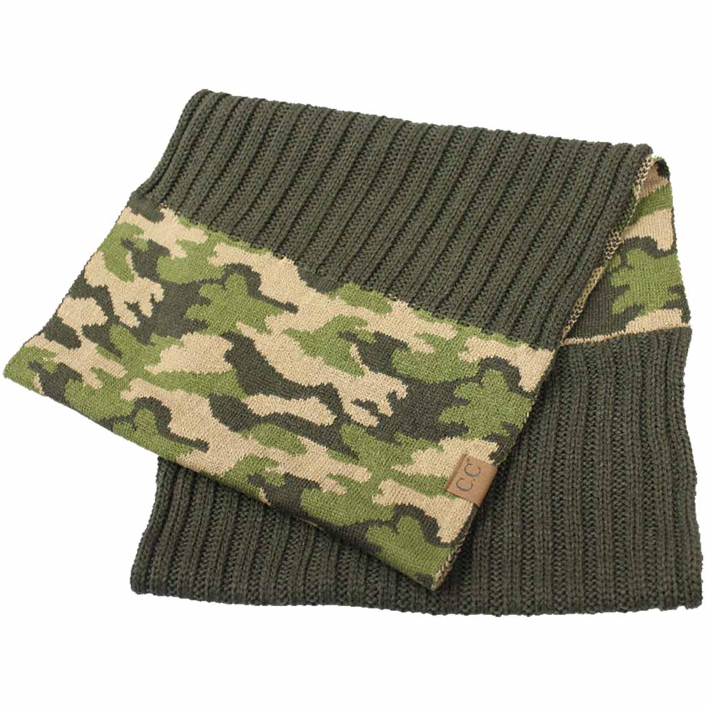 C.C Ribbed Knit Scarf With Camouflage