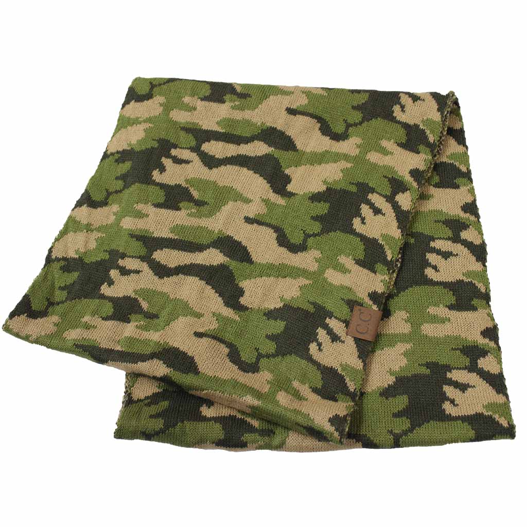 C.C Ribbed Knit Scarf With Camouflage