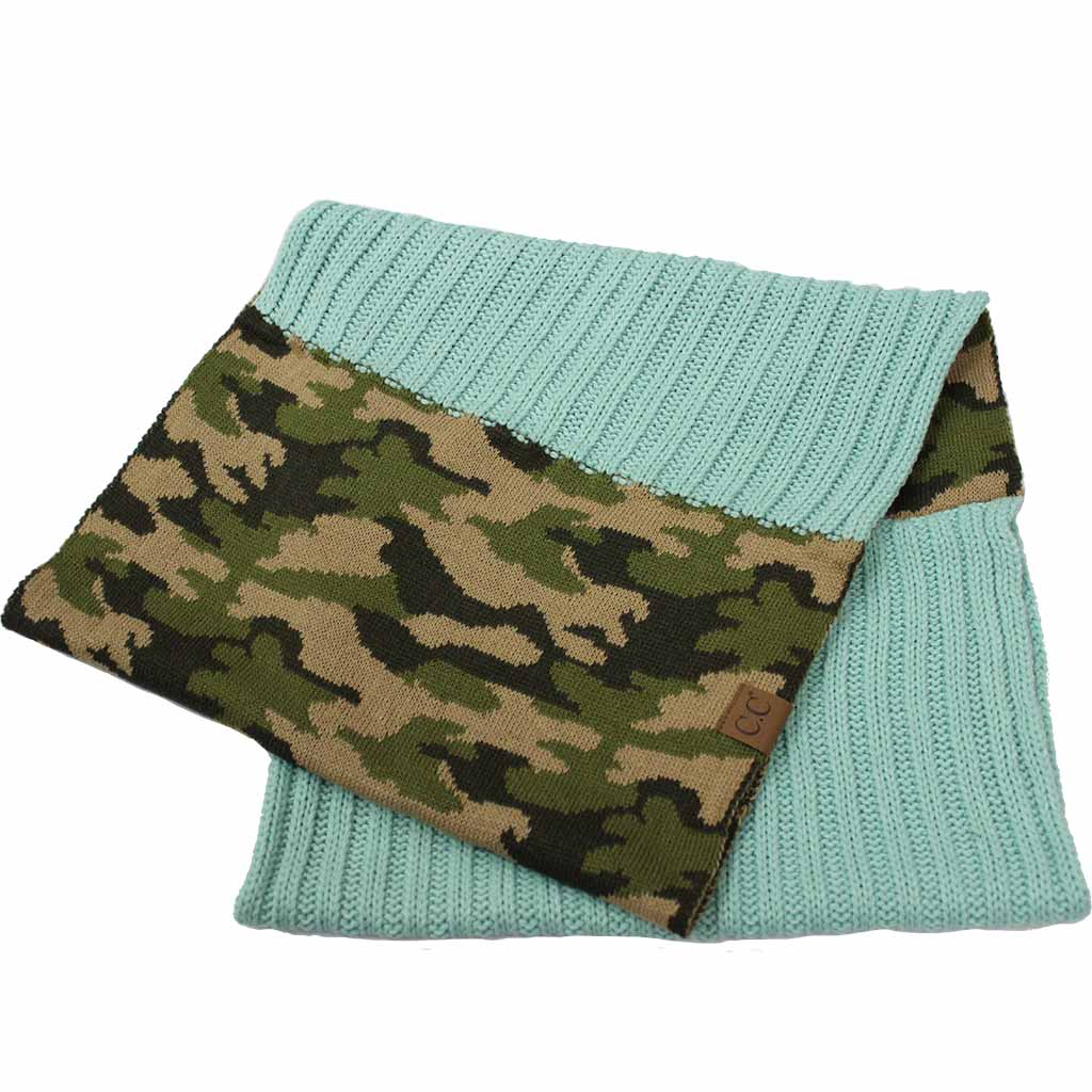 C.C Ribbed Knit Scarf With Camouflage