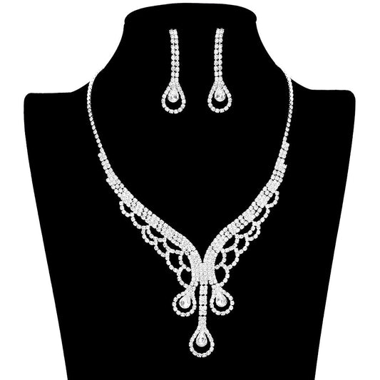 Silver Teardrop Stone Accented Rhinestone Jewelry Set, This chic set adds a touch of glamour to any outfit. Crafted with shimmering rhinestones and a teardrop center stone, this set is perfect for any occasion. With its timeless design, the jewelry set is sure to make a statement at any special occasion.