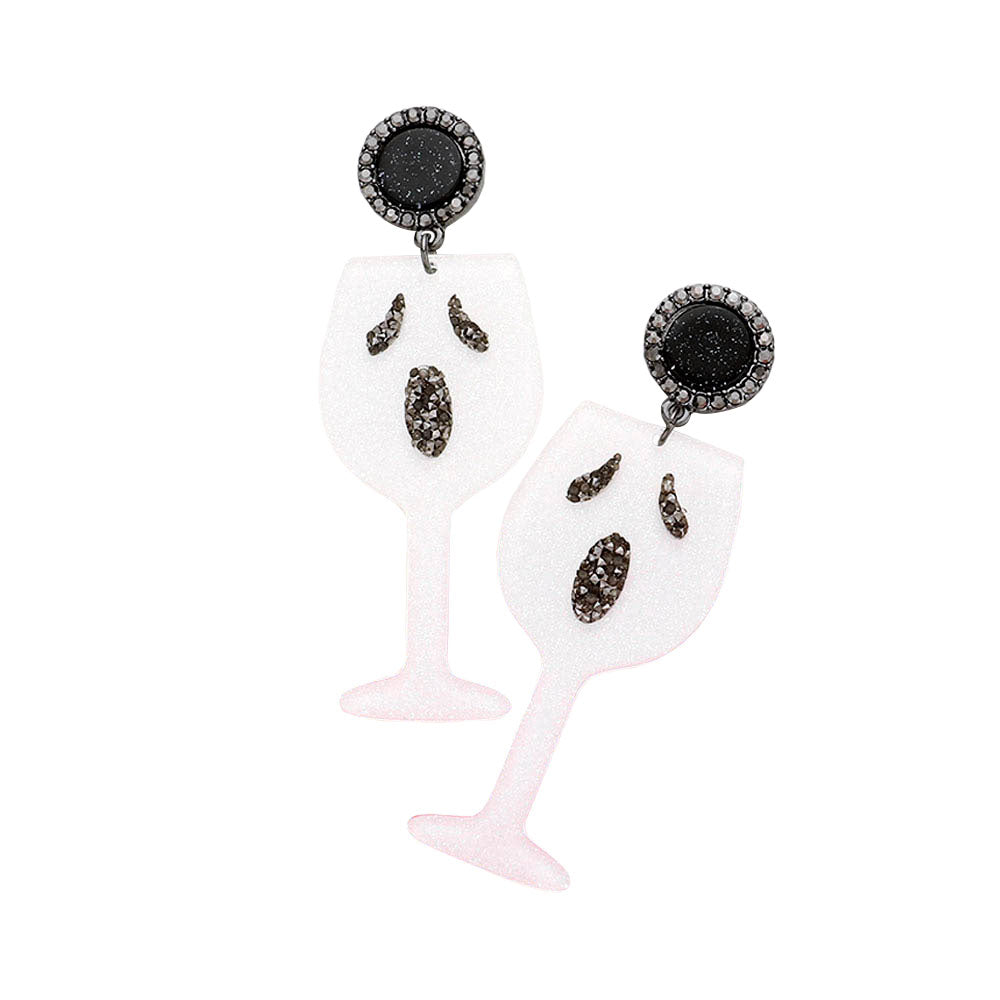 White Glittered Pumpkin Pointed Wine Dangle Earrings, are beautifully handcrafted jewelry that adds the perfect luxe to your Halloween attire. Perfect for the Halloween & festive season. This is the perfect gift for Halloween, especially for your friends, family, and the people you love and care about.