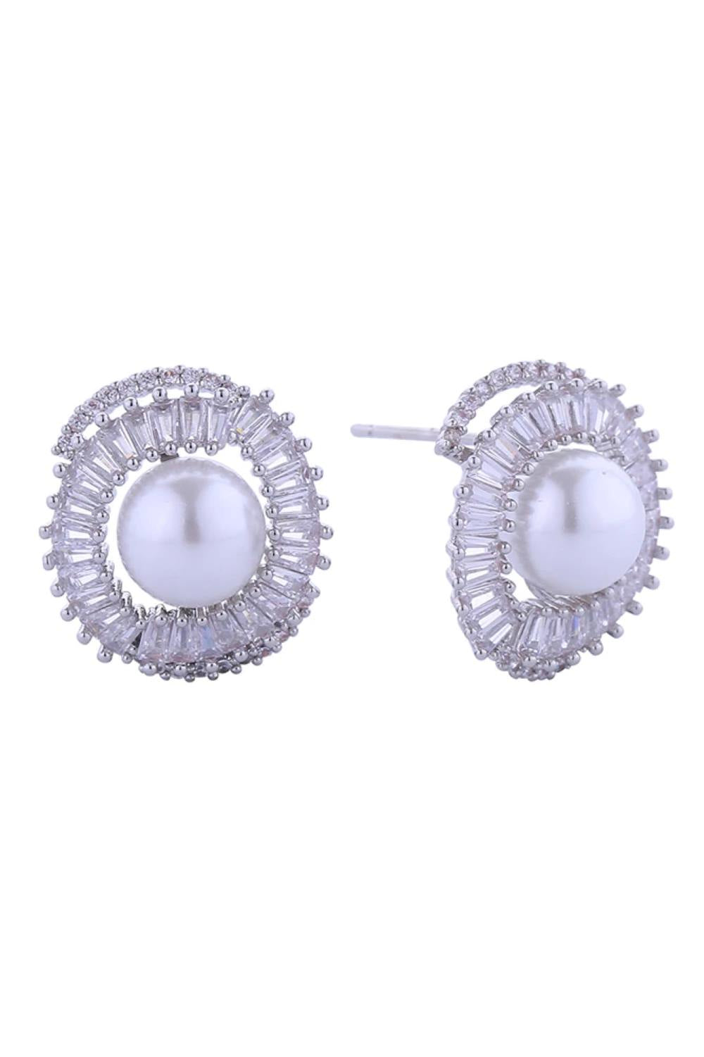 White gold Elevate your everyday elegance with these 14K Gold/White Gold Dipped Brilliance Pearl Post Earrings. Crafted from hypoallergenic brass with lustrous pearls and sparkling cubic zirconia accents, these 1.7cm studs offer timeless sophistication. Made in Korea with lead and nickel compliance, they're perfect for sensitive ears and all-day wear. A versatile essential that transitions seamlessly from office to evening.