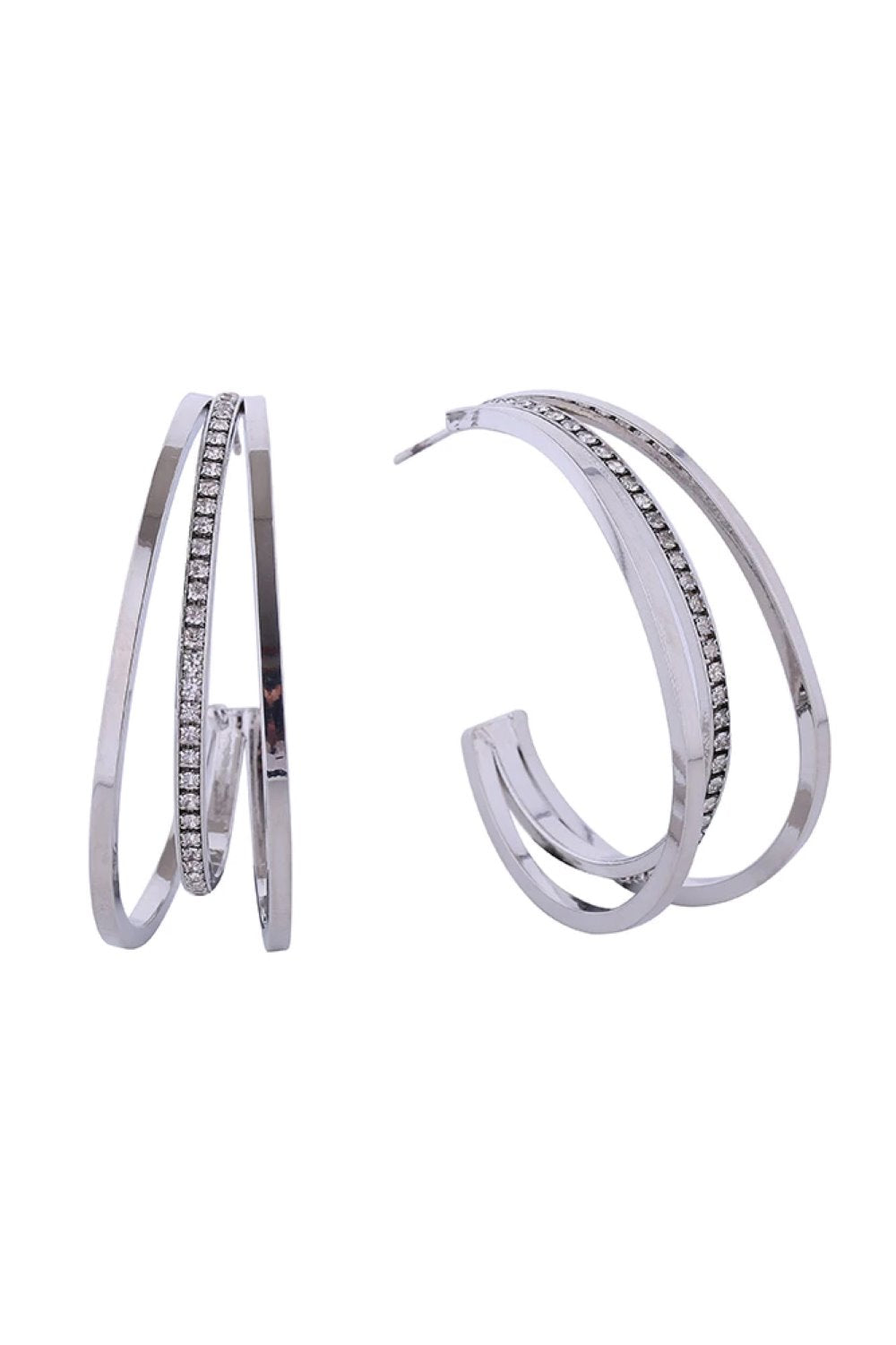 White Gold Elevate your everyday look with these stunning 14K Gold/White Gold Dipped Criss Cross Hoop Earrings. Crafted from hypoallergenic brass, they're gentle on sensitive skin while delivering luxurious style. The intricate criss-cross design adds dimension and movement, perfect for both casual and dressed-up occasions. With a comfortable 4.2cm diameter, these earrings offer the ideal balance of presence and wearability. 