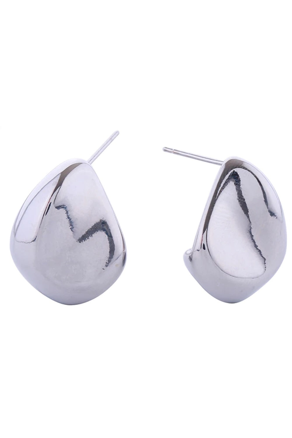 White Gold Elevate your everyday look with these 14K Crumple Dome Post Earrings. Featuring a textured, dimensional dome design with a modern crumpled finish, these earrings add subtle sophistication to any outfit. Crafted from hypoallergenic brass, they're gentle on sensitive skin and perfect for all-day wear. Each earring measures 2.2cm in diameter, offering a noticeable yet balanced presence.