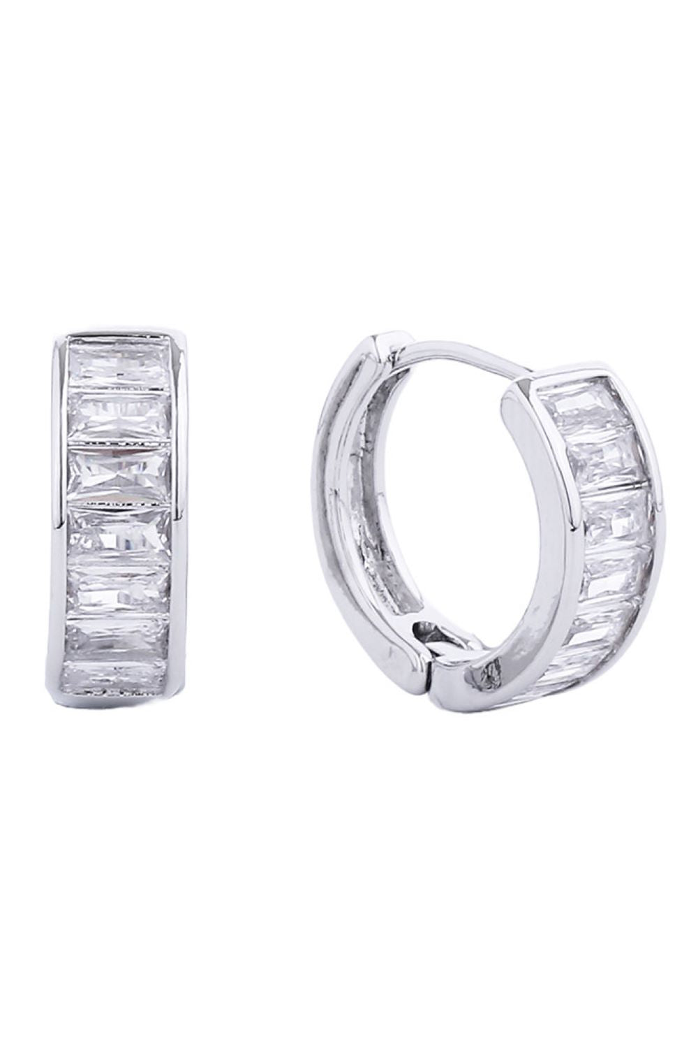 White Gold Elevate your everyday look with these stunning 14K Gold and White Gold dipped huggie hoop earrings. Crafted from hypoallergenic brass and adorned with sparkling cubic zirconia pavé detailing, these versatile hoops offer timeless elegance with a modern edge. Measuring 1.52cm in diameter, they're the perfect size for comfortable all-day wear.