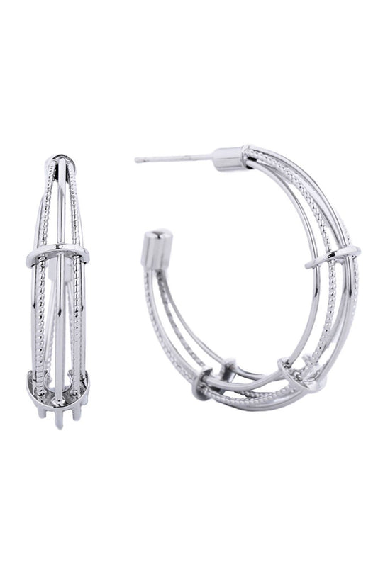 White Gold Elegant square shape post earrings with 14K gold or white gold dipping. Crafted from hypoallergenic brass, these studs are gentle on sensitive skin. Measuring 2.11cm in diameter, they offer a refined geometric look. Lead and nickel compliant for safe, worry-free wear. Perfect for everyday elegance or special occasions.