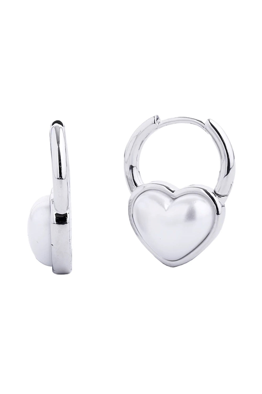 White Gold Elegant huggie earrings featuring lustrous white pearls with a luxurious 14K gold dip finish. Crafted from hypoallergenic brass, these timeless pieces are gentle on sensitive skin and compliant with lead and nickel standards. The perfect diameter of 2.29cm offers a refined, close-to-ear fit that works for everyday wear or special occasions. A versatile addition to any jewelry collection.