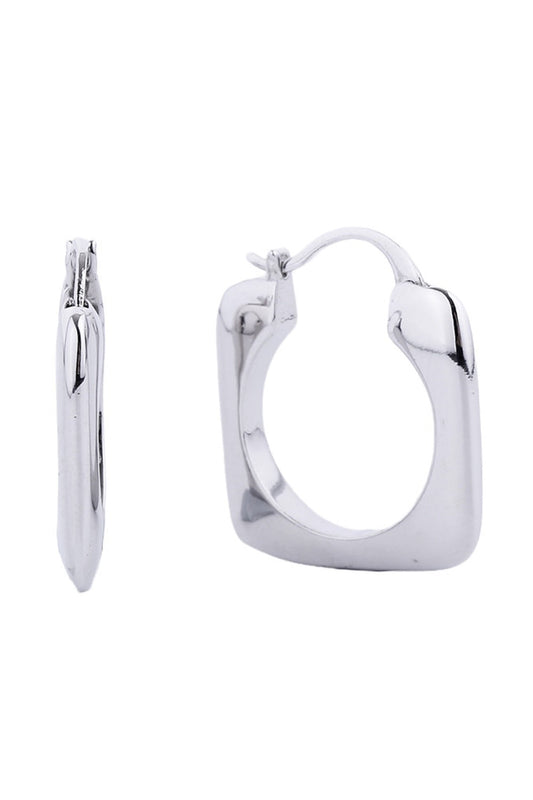 White Gold Elegant 14K gold and white dipped pin catch earrings crafted from hypoallergenic brass. Each earring features a generous 2.29cm diameter, making a subtle yet sophisticated statement. Designed with sensitive skin in mind, these earrings are lead and nickel compliant, ensuring comfort for all-day wear. The timeless two-tone finish pairs effortlessly with any outfit, from casual to formal occasions.