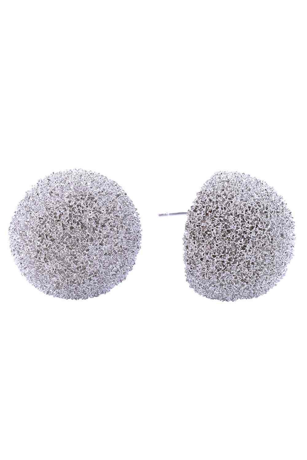 White Gold Elevate your everyday look with these timeless 14K Gold/White Dipped Grain Texture Ball Post Earrings. Crafted from hypoallergenic brass, these studs feature a sophisticated textured finish that catches the light beautifully. At 2.4cm in diameter, they offer the perfect balance of presence and wearability. Lead and nickel compliant, these earrings are safe for sensitive skin and designed for all-day comfort. A versatile essential that transitions seamlessly from casual to elegant occasions.