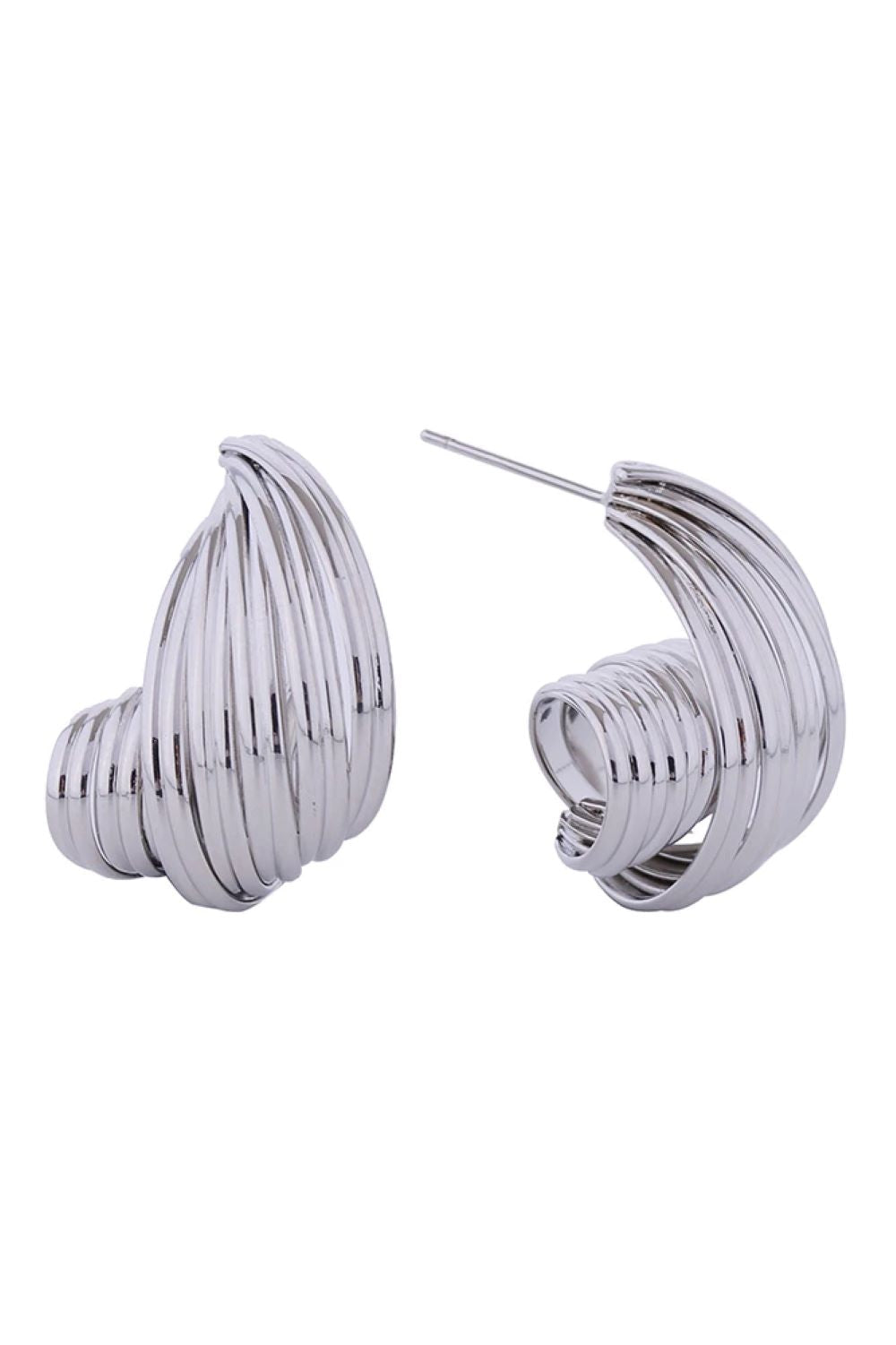 White Gold Elegant 14K gold and white gold dipped grooved post earrings crafted from hypoallergenic brass. Featuring a sophisticated grooved design with a 2.5cm diameter, these timeless pieces offer both style and comfort. Lead and nickel compliant for sensitive skin.