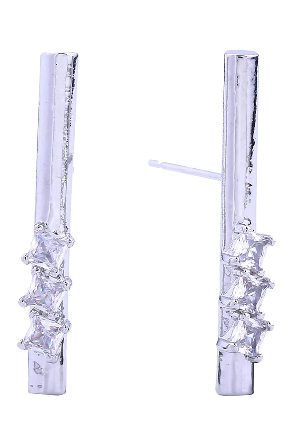 White Gold Elevate your everyday elegance with these stunning 14K Gold/White Dipped Long Bar Pave CZ Post Earrings. Crafted from quality brass and adorned with sparkling cubic zirconia pavé detailing, these earrings deliver luxury-inspired style at an accessible price point. Measuring 3.1cm in diameter, they offer a sophisticated elongated silhouette that flatters any face shape. The hypoallergenic design makes them perfect for sensitive ears, while lead and nickel compliance ensures safe, worry-free wear. 