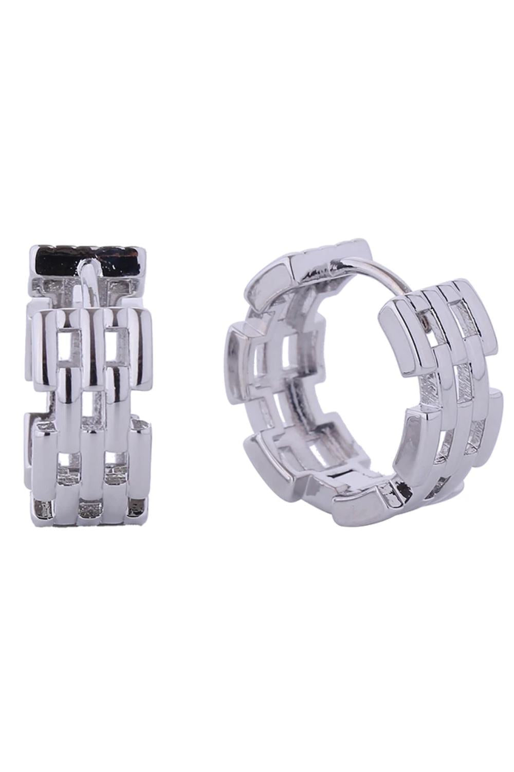 White Gold Delicate 14K gold and white gold dipped huggie hoops crafted from hypoallergenic brass. These petite 1.7cm earrings feature the iconic maillon chain link design, perfect for everyday elegance. Lead and nickel compliant for sensitive skin. Expertly made in Korea.