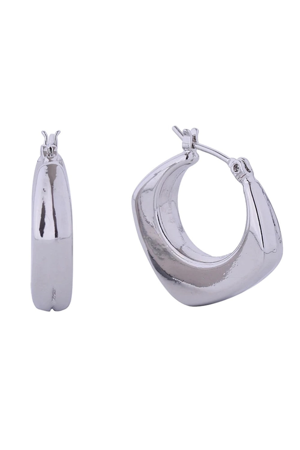 White Gold Elevate your everyday look with these stunning 14K Gold/White Gold Dipped Puffy Rhombus Pincatch Earrings. Crafted from hypoallergenic brass and made in Korea, these earrings combine timeless elegance with comfort for sensitive skin. Featuring a distinctive puffy rhombus design with a 2.1cm diameter, they're the perfect size for versatile styling bold enough to make a statement, yet refined enough for any occasion.