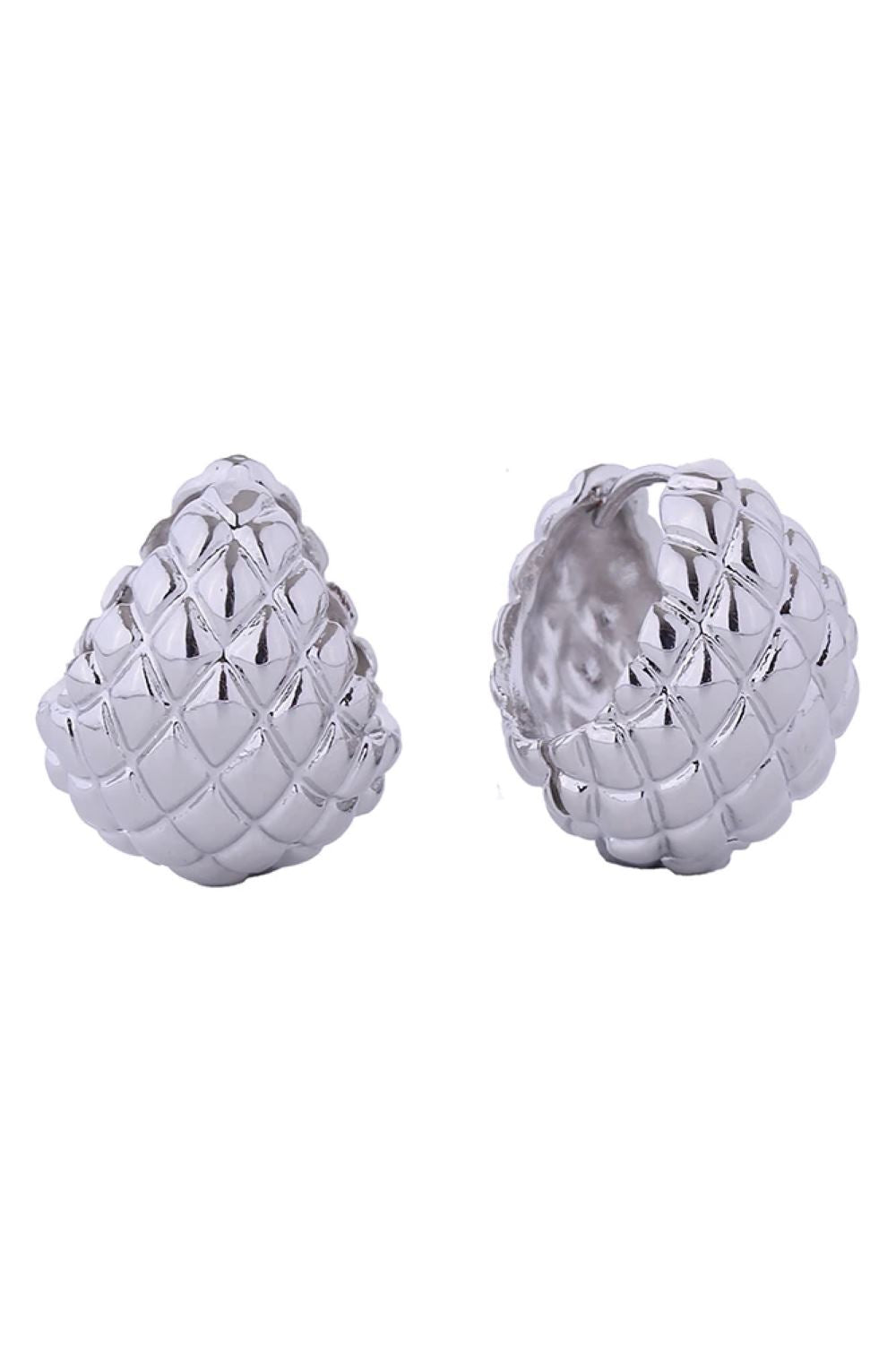 White Gold Elevate your everyday look with these stunning 14K Gold/White Gold Dipped Quilted Texture Huggie Earrings. Crafted from hypoallergenic brass, these petite beauties feature a delicate quilted texture that catches the light beautifully. At 1.7cm in diameter, they're the perfect size for a subtle yet sophisticated statement. Lead and nickel compliant for peace of mind, and expertly made in Korea. Comfortable enough for all-day wear, these versatile huggie earrings complement any style.