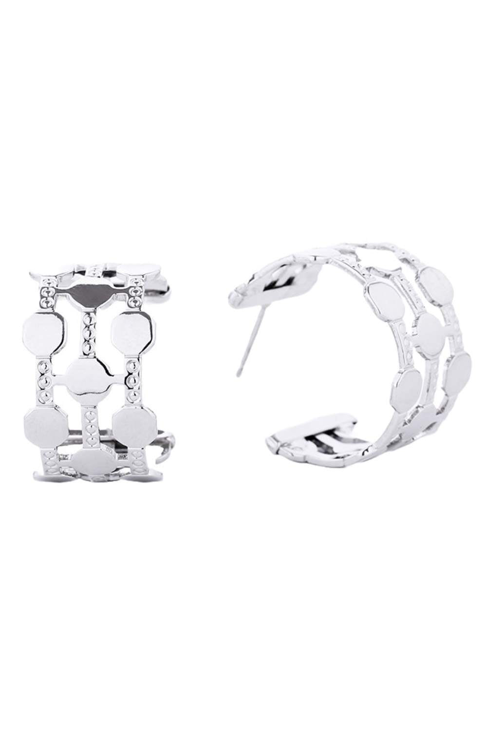 White Gold Elegant 14K gold-dipped post hoops that combine timeless style with everyday wearability. These classic hoops feature a smooth, polished finish and secure post backs for comfortable all-day wear. The gold dipping adds a luxurious touch while remaining affordable and versatile. Perfect for layering or wearing solo, these hoops transition seamlessly from casual to dressed-up occasions. A wardrobe essential that works with any aesthetic.