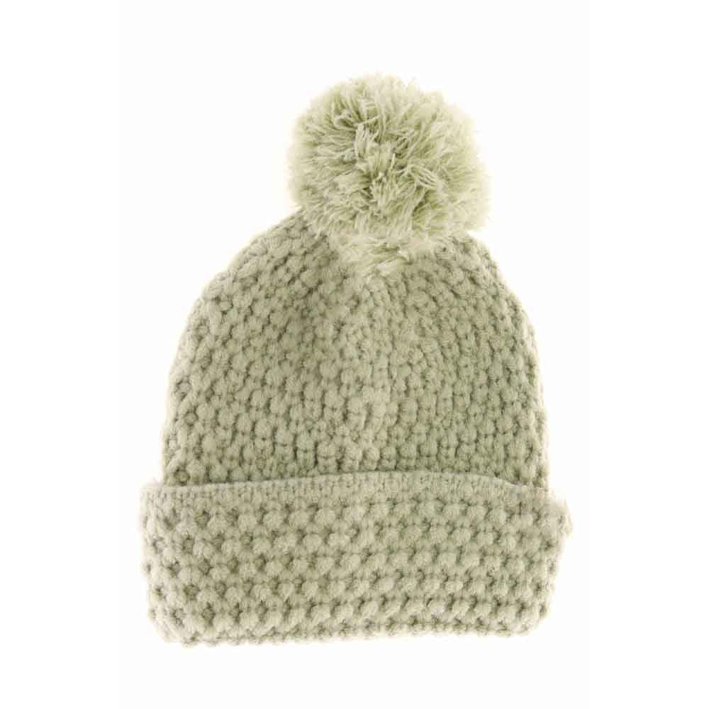 WinterLime KIDS Bee Stitch Knit Pom C.C Beanie offers reliable warmth and durability ideal for active children. Its tightly woven bee stitch knit ensures long-lasting wear and effective insulation, while the soft pom adds a playful touch. Designed to fit comfortably, this beanie protects against cold weather while maintaining style and functionality for everyday use. 
