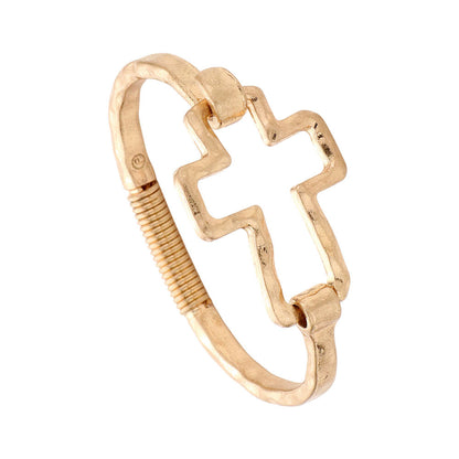 Worn-gold-Hammered Open Metal Cross Hook Bracelet. Get ready with these necklace, put on a pop of shine to complete your ensemble. Perfect for adding just the right amount of shimmer and a touch of class to special events, Wedding and Evening. Awesome gift for birthday, Anniversary, Valentine’s Day or any special occasion.
