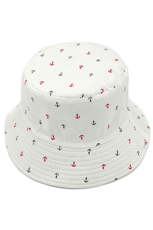 White ANCHOR PRINT BUCKET HAT features a technically advanced construction with a calibrated crown-to-brim ratio for optimal sun protection. Its maritime motif is executed through precision printing techniques that maintain pattern integrity across the curved surface. The fabric composition incorporates specialized weave structures that enhance durability while facilitating moisture management. Strategic reinforcement at stress points ensures dimensional stability throughout wear cycles. 