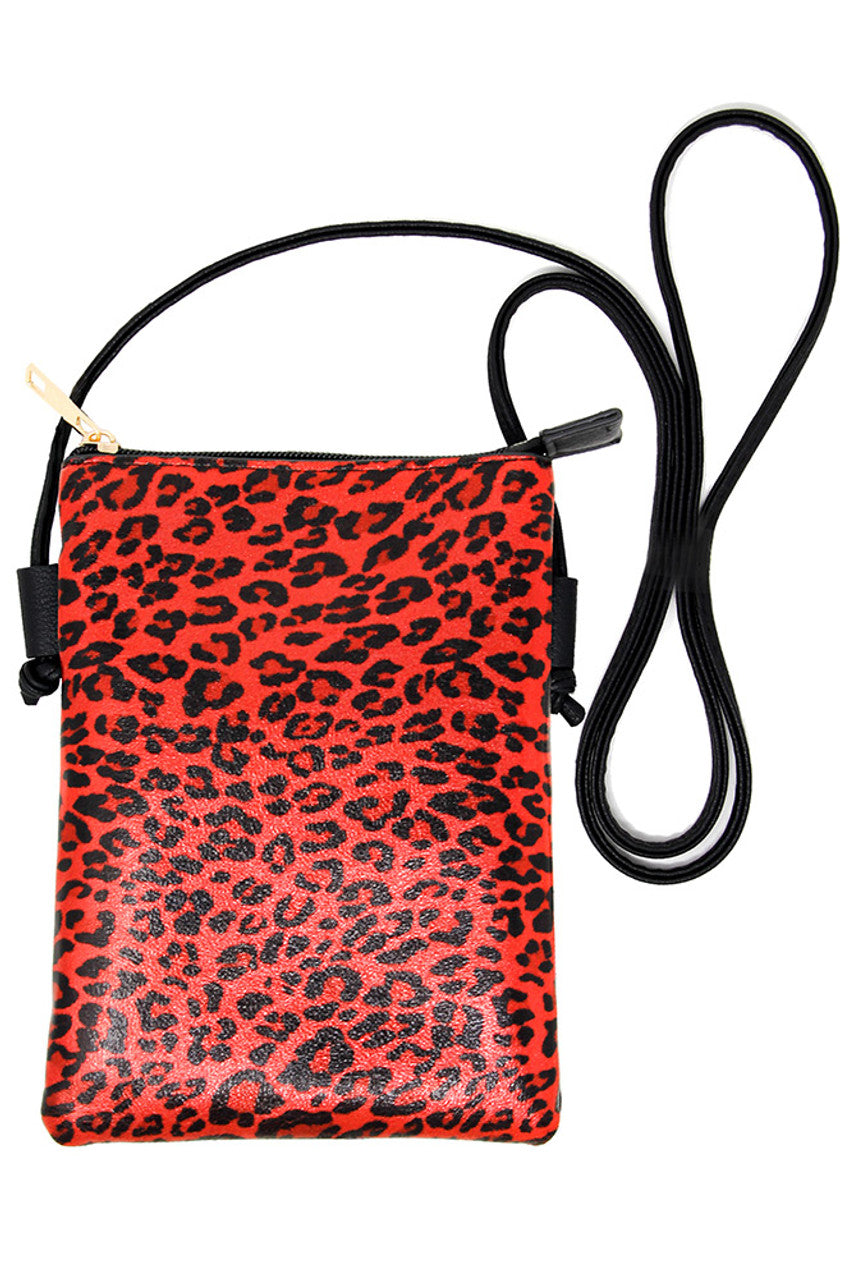 Animal Print Cross Body Bag combines sophisticated design with practical functionality. Crafted for durability and ease of use, it features a secure crossbody strap and ample space to organize your essentials efficiently. The striking animal print pattern offers a refined yet bold aesthetic, ideal for enhancing both casual and formal outfits. A smart choice for those who value expert craftsmanship and timeless style.