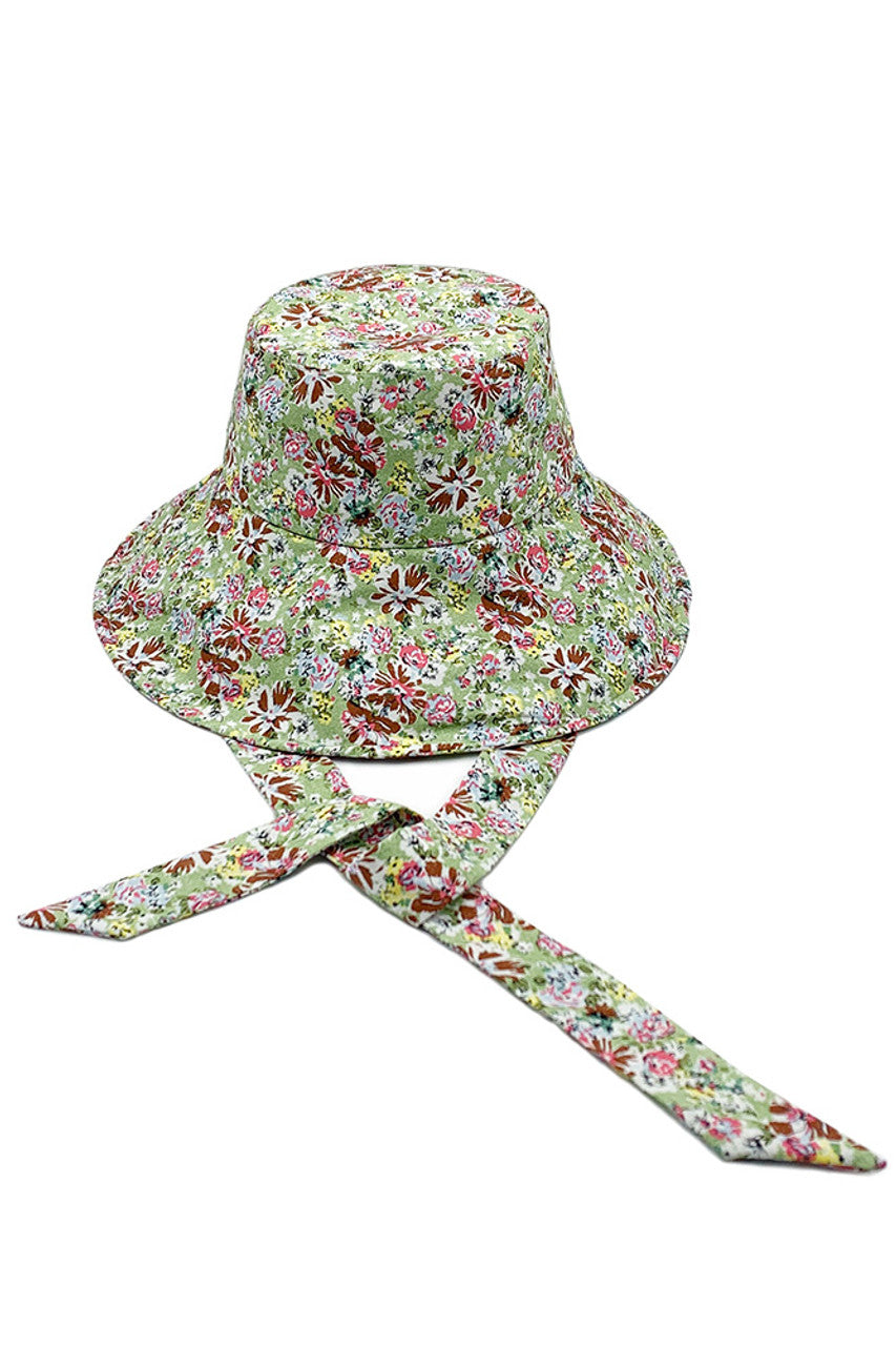 Green FLORAL PRINT CHIN TIE BUCKET HAT features a precisely rendered floral print pattern and strategically placed chin ties for enhanced stability in various conditions. Engineered with advanced textiles that provide superior sun protection while maintaining optimal breathability. The structured brim offers consistent shade coverage, while the interior moisture-wicking band ensures comfort during extended wear. A versatile accessory that balances aesthetic appeal with functional performance.
