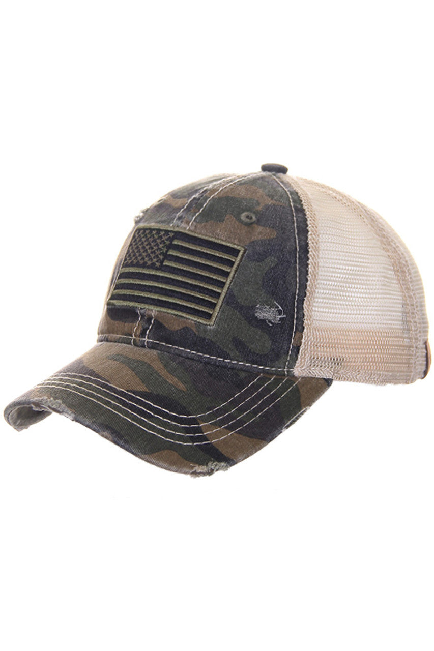 olive C.C American flag baseball cap is the perfect way to show your patriotism while keeping the sun out of your eyes. Made with high-quality material and featuring the iconic American flag design, this cap is both stylish and functional. With its adjustable strap, it is comfortable for all-day wear. Represent your country with pride in this timeless accessory.
