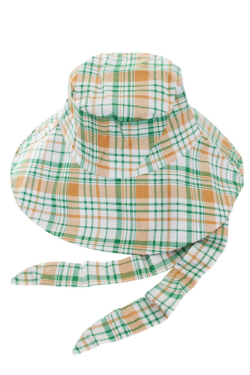 Green PLAID CHIN TIE BUCKET HAT features functional chin ties for secure wear during outdoor activities. The classic pattern offers versatile styling options while the bucket silhouette provides reliable sun protection. Constructed with quality materials for durability and comfort throughout extended wear.