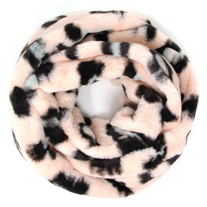 Cozy Plush Faux Fur Ivory Leopard Infinity Scarf Faux Fur Scarf Endless Loop, keeps you warm and toasty while being trendy. Birthday Gift, Christmas Gift, Regalo Navidad, Regalo Cumpleanos, Anniversary Gift, Valentines day gift. regalo dia del amor