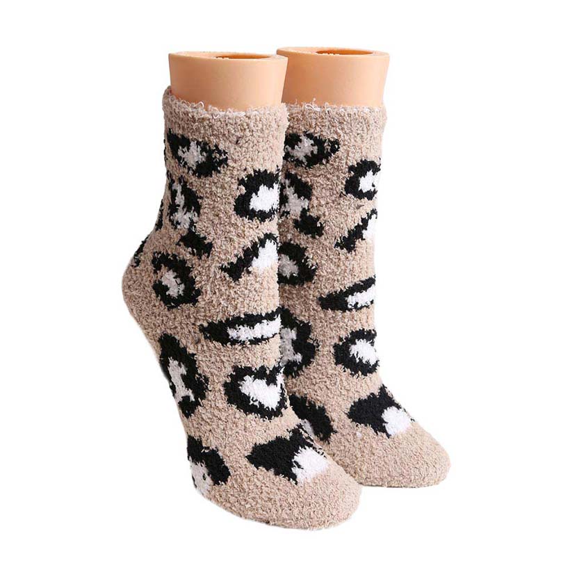 Assorted 6Pairs Leopard Patterned Luxury Soft Socks, the solid color makes these socks more beautiful and you will look absolutely fab. It will enrich your beauty and show the perfect choice for trend and comfort both. These luxurious socks draw attention and give you warmth and a cozy feel on winter and cold days. Let you look attractive and brighten up the cold winter. With super soft material and comfortable fabric, these will be your favorite everyday socks.
