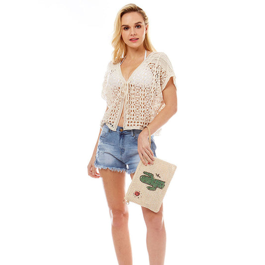 Beige Green Cactus Print Straw Crossbody Clutch Bag. Look like the ultimate fashionista when carrying this small crossbody clutch bag, great for when you need something small to carry or drop in your bag. Keep your keys handy & ready for opening doors as soon as you arrive. Perfect Birthday Gift, Anniversary Gift, Mother's Day Gift.