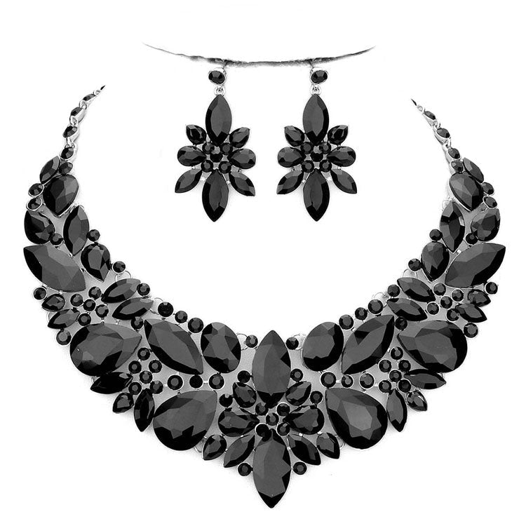 Black Elegant Special Occasion Multi Stone Evening Necklace. Beautifully crafted design adds a gorgeous glow to any outfit. Jewelry that fits your lifestyle! Perfect Birthday Gift, Anniversary Gift, Mother's Day Gift, Anniversary Gift, Graduation Gift, Prom Jewelry, Just Because Gift, Thank you Gift.