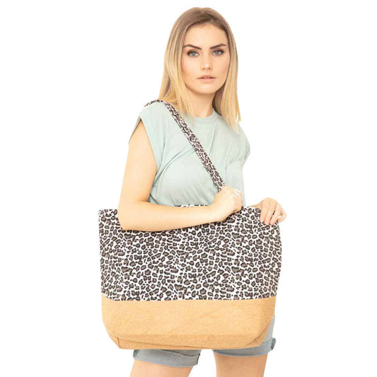 Black Leopard Print Jute Tote Bag, Look like the ultimate fashionista with these Tote Bag! Add something special to your outfit! This fashionable bag will be your new favorite accessory. Perfect Birthday Gift, Anniversary Gift, Mother's Day Gift, Graduation Gift, Valentine's Day Gift.