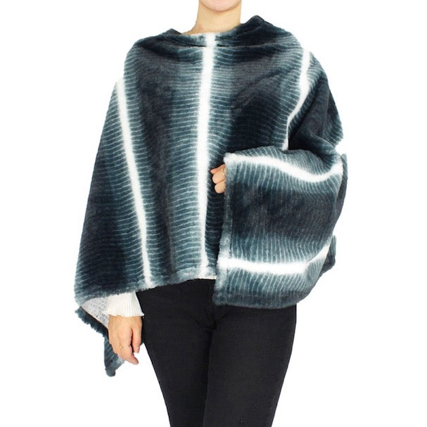 Black Ombre Striped Pattern Faux Fur Poncho Faux Fur Ombre Outwear Ruana Cape, the perfect accessory, luxurious, trendy, super soft chic capelet, keeps you warm & toasty. You can throw it on over so many pieces elevating any casual outfit! Perfect Gift Birthday, Holiday, Christmas, Anniversary, Wife, Mom, Special Occasion