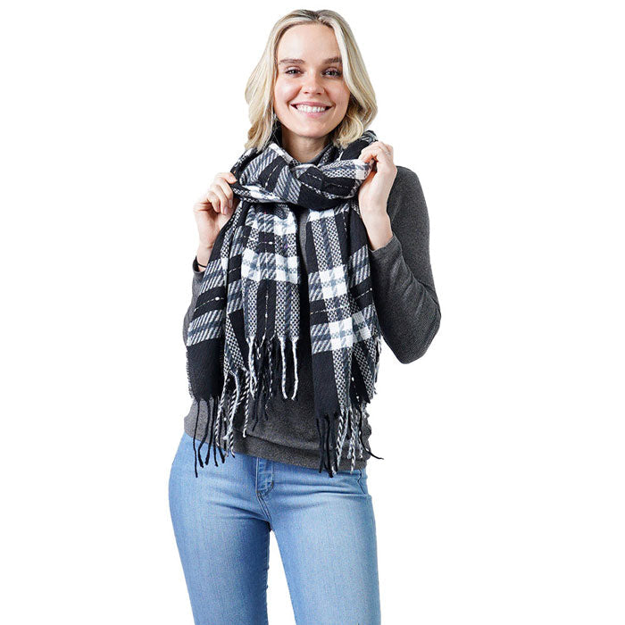 Black Plaid Check Oblong Scarf With Tassel, accent your look with this soft, highly versatile oblong scarf. Great for daily wear in the cold winter to protect you against the chill. This classic tassel style scarf amps up the glamour and fits with any outfits. It includes the plush material that feels amazing snuggled up against your cheeks. Stay trendy & fabulous with a luxe addition to any cold-weather ensemble with this beautiful scarf.