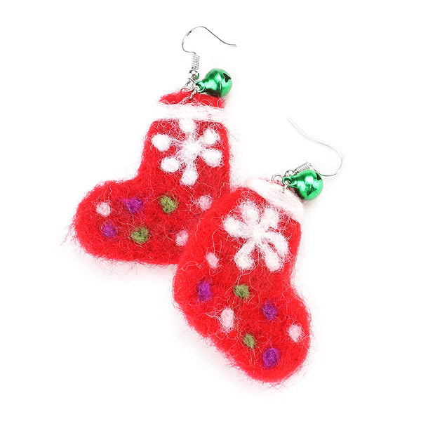 Christmas Sock Earrings Christmas Stocking Earrings Christmas Earrings Dangle Earrings, get into the Christmas spirit with these gorgeous red stocking earrings, will dangle on your earlobes & bring a smile to those who look at you. Perfect Gift December Birthdays, Christmas, Stocking Stuffers, Secret Santa, BFF, etc