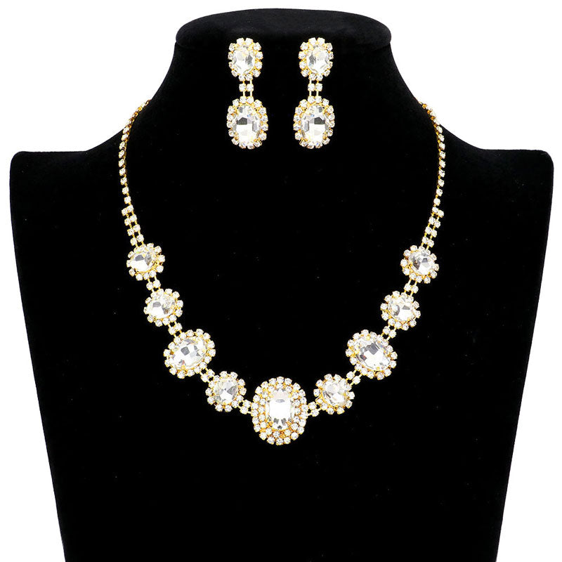 Gold Oval Stone Accented Rhinestone Trimmed Necklace, These gorgeous Rhinestone pieces will show your class in any special occasion. Designed to accent the neckline, a fashion faithful, adds a gorgeous stylish glow to any outfit style, jewelry that fits your lifestyle! Suitable for wear Party, Wedding, Date Night or any special events. Perfect gift for Birthday, Anniversary, Valentine’s Day gift or any special occasion.