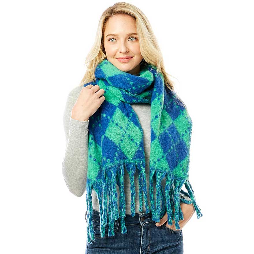 Green Argyle Print Oblong Scarf With Fringe, this stylish scarves featuring Argyle Print with fringe combines great fall style with comfort and warmth. Whether you need a little something around your shoulders on a chilly weather or a fashionable Oblong scarves to compliment any outfit are what you need. The super soft acrylic gives them a luxurious feel. Awesome winter accessory gift idea.