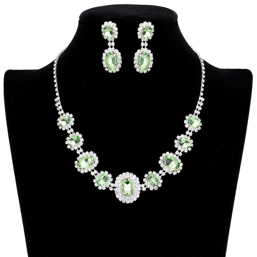 Green Oval Stone Accented Rhinestone Trimmed Necklace, These gorgeous Rhinestone pieces will show your class in any special occasion. Designed to accent the neckline, a fashion faithful, adds a gorgeous stylish glow to any outfit style, jewelry that fits your lifestyle! Suitable for wear Party, Wedding, Date Night or any special events. Perfect gift for Birthday, Anniversary, Valentine’s Day gift or any special occasion.