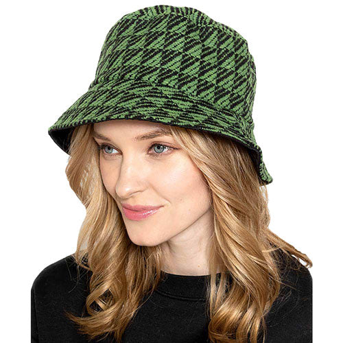 Green Polyester Geometric Patterned Bucket Hat, this bucket hat doubles as a rain hat and is snug on the head and stays on well. It will work well to keep the rain off the head and out of the eyes and also the back of the neck. Wear it to lend a modern liveliness above a raincoat on trans-seasonal days in the city.