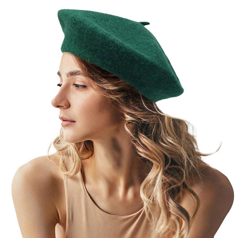 Green Solid Beret Hat, this Solid Beret Hat is made with care and love from very soft and warm yarn. Wear it to lend a modern liveliness above a raincoat on trans-seasonal days in the city. Trendy and beautiful hat that amps up your outlook Birthday Gift , Christmas Gift , Anniversary Gift, Regalo Navidad, Regalo Cumpleanos, Valentine's Day Gift.