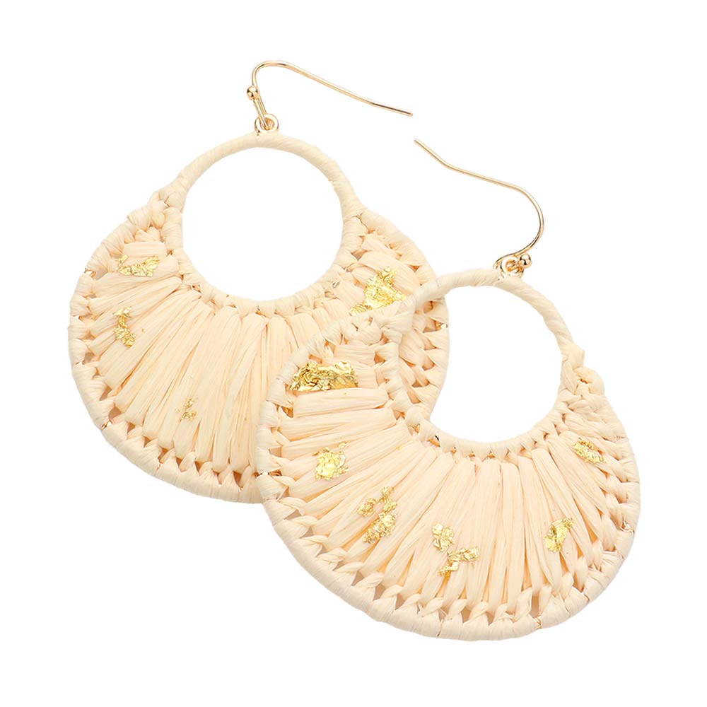 Ivory Gold Paint Splash Raffia Wrapped Dangle Earrings, enhance your attire with these beautiful raffia-wrapped dangle earrings to show off your fun trendsetting style. It can be worn with any daily wear such as shirts, dresses, T-shirts, etc. These dangle earrings will garner compliments all day long. Whether day or night, on vacation, or on a date, whether you're wearing a dress or a coat, these earrings will make you look more glamorous and beautiful.