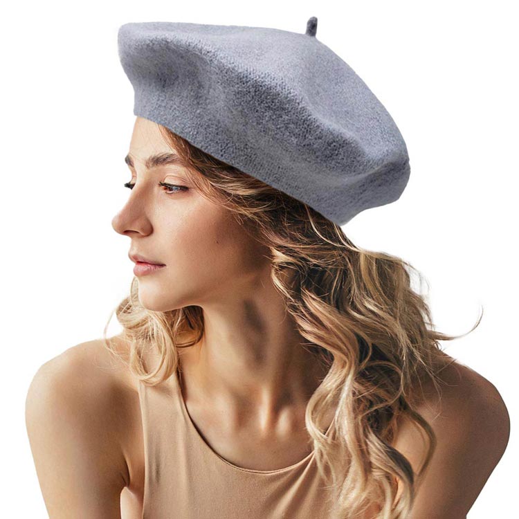 Light Gray Solid Beret Hat, this Solid Beret Hat is made with care and love from very soft and warm yarn. Wear it to lend a modern liveliness above a raincoat on trans-seasonal days in the city. Trendy and beautiful hat that amps up your outlook Birthday Gift , Christmas Gift , Anniversary Gift, Regalo Navidad, Regalo Cumpleanos, Valentine's Day Gift.