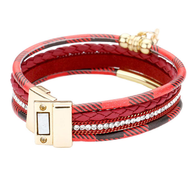 Red Enamel Christmas Wreath Charm Faux Leather Magnetic Bracelet, Get ready with these bright Bracelet, put on a pop of color to complete your ensemble. Perfect for adding just the right amount of shimmer & shine and a touch of class to special events. Perfect Birthday Gift, Anniversary Gift, Mother's Day Gift, Graduation Gift.