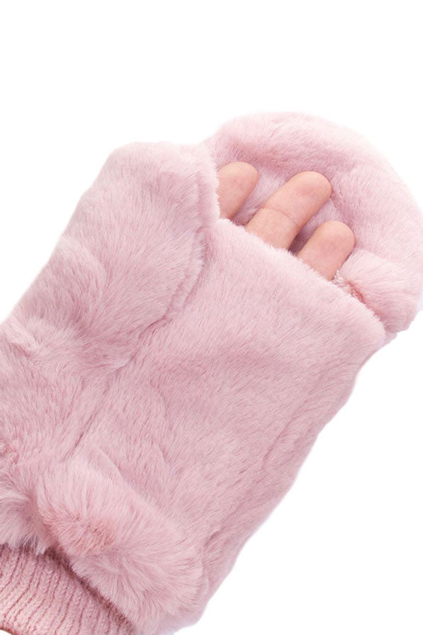 Rose CC Faux Fur Mittens With Shepherd Lining, are a smart, eye-catching, and attractive addition to your outfit. These trendy gloves keep you absolutely warm and toasty in the winter and cold weather outside. Accessorize the fun way with these gloves. It's the autumnal touch you need to finish your outfit in style. A pair of these gloves will be a nice gift for your family, friends, anyone you love, and even yourself.