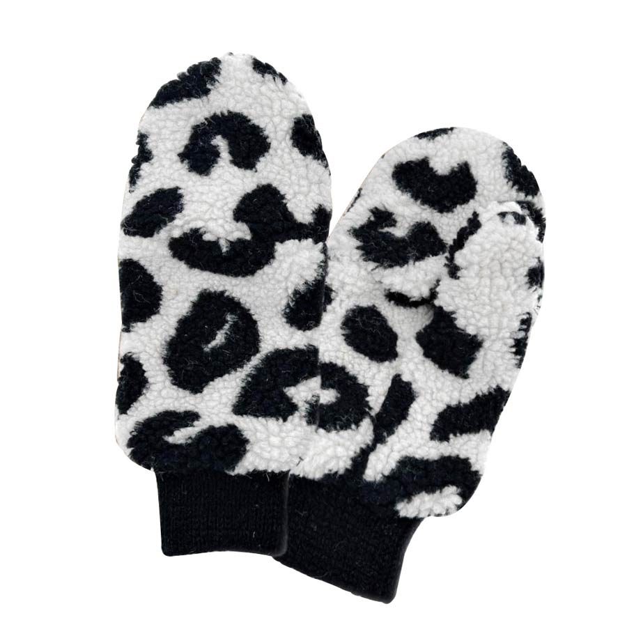 White Leopard Teddy Pop Top Mitten, warm and cozy convertible mittens will protect you from the cold weather while you're outside. It's a comfortable, soft brushed poly stretch knit that will keep you perfectly warm and toasty. It's finished with a hint of stretch for comfort and flexibility. Wear gloves or cover up as a mitten to make your outfit gorgeous with luxe and comfortability. Either way, you will love these soft neutral colors. A beautiful gift 