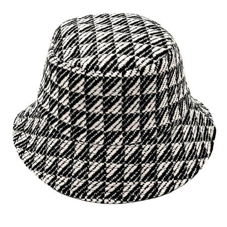 Black Polyester Geometric Patterned Bucket Hat, this bucket hat doubles as a rain hat and is snug on the head and stays on well. It will work well to keep the rain off the head and out of the eyes and also the back of the neck. Wear it to lend a modern liveliness above a raincoat on trans-seasonal days in the city.